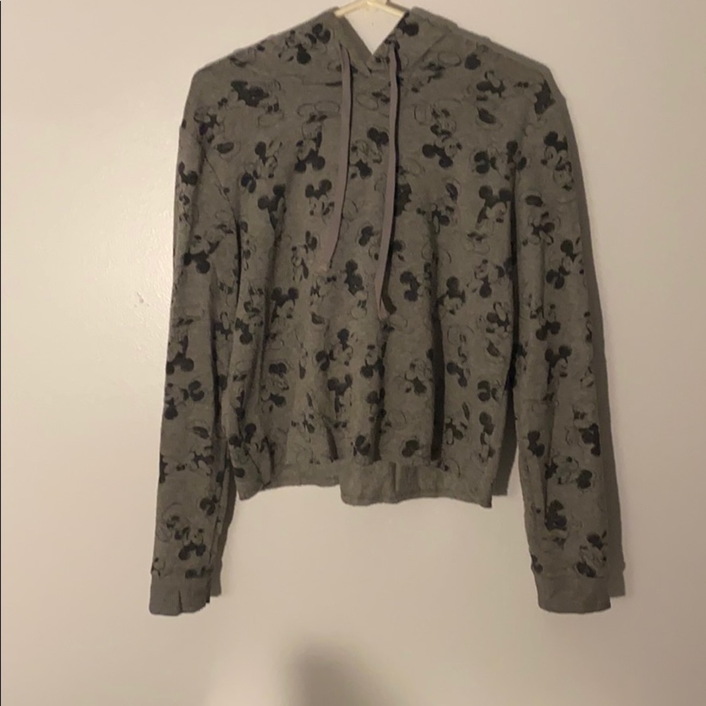 Crop-top hoodie